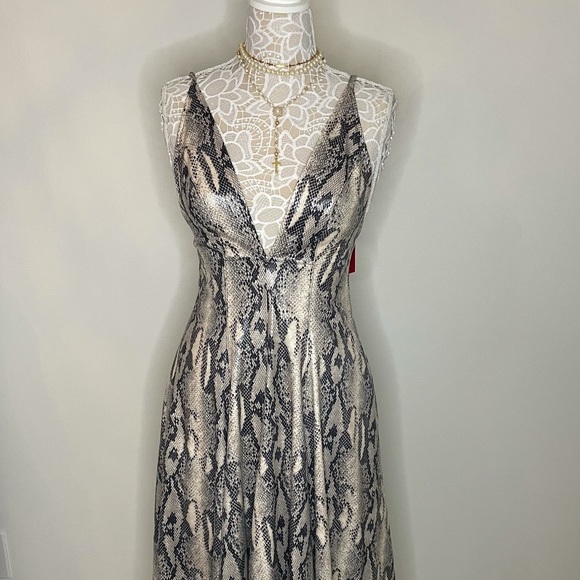 Snake skin maxi dress - Picture 3 of 3